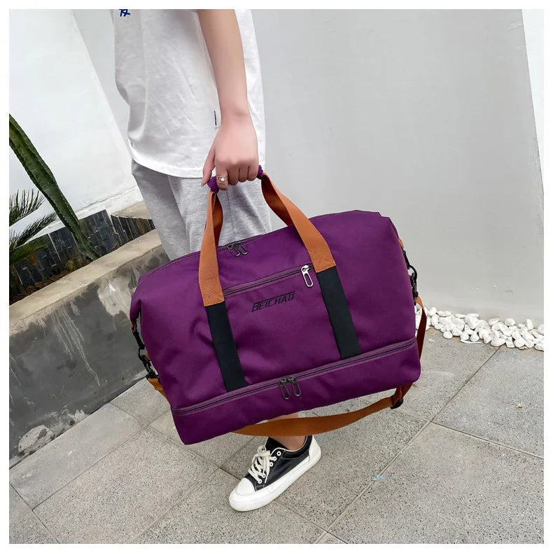 Large-capacity travel and gym bag