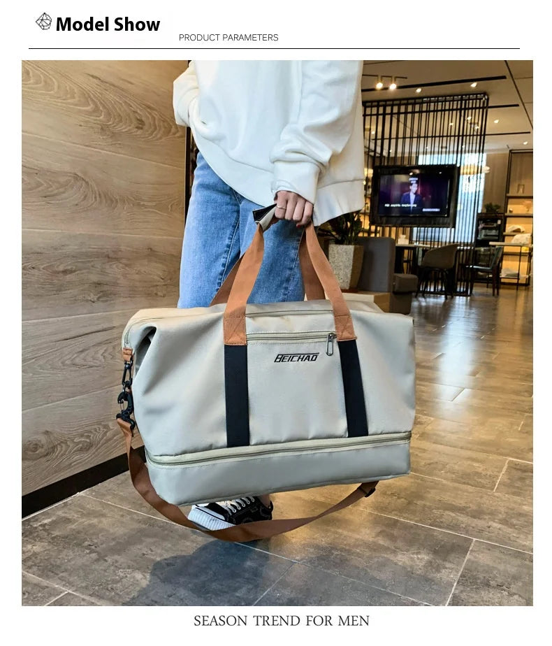 Large-capacity travel and gym bag